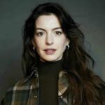 crop w1262 h1053 anne hathaway 2 focus 0 0.31 360 276 8Ea3xv