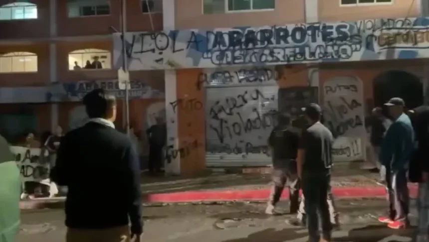 vecinos pintaron echaron tierra tienda