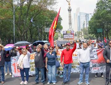 amurallan el zocalo cnte amenaza con boicot al mundial4 203e55d3 focus 0.02 min0.05 360 276 iitVHe