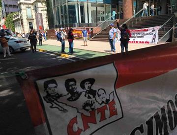 cnte a3d1993a focus min0.12 min0.44 360 276 4GhoCC