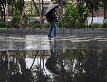 lluvia f32ce313 focus min0.02 0.46 360 276