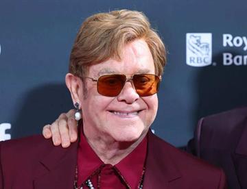 elton john focus 0.11 0.1 360 276 Gbeper