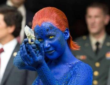 crop w789 h659 jennifer lawrence 2 900x900 focus 0 0 360 276 0DKnlw