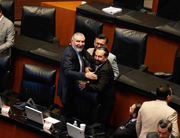 senado focus 0 0 360 276 m4TI3Y