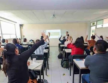 docente focus 0 0 360 276 eFrrrl