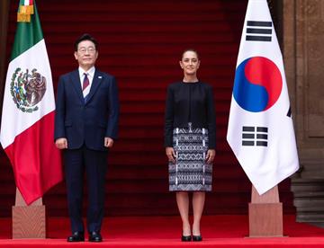 sheinbaum corea focus 0.27 0.45 360 276 mCC5Zu